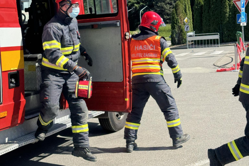 Podujatia / Súťaž HaZZ vo vyslobodzovaní osôb z havarovaných vozidiel - foto